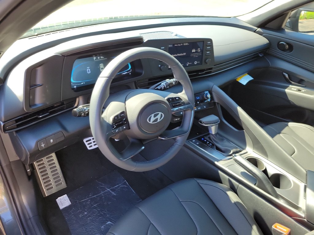 Thumbnail: 2026 Hyundai Elantra - 10