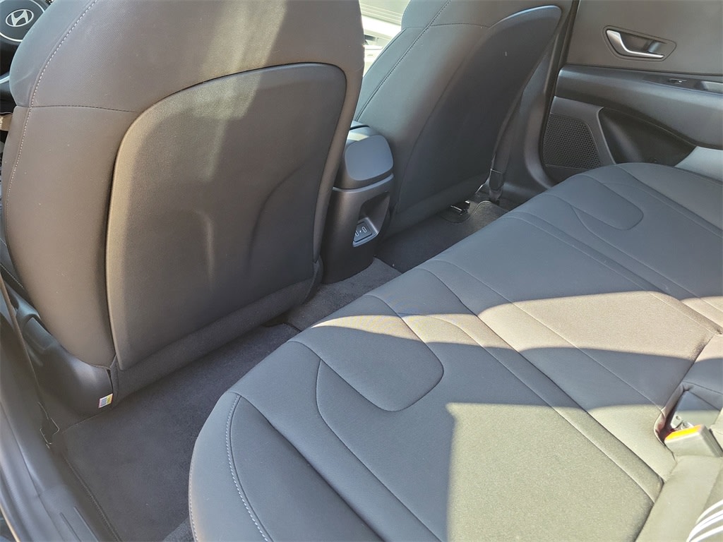 Thumbnail: 2024 Hyundai Elantra - 19