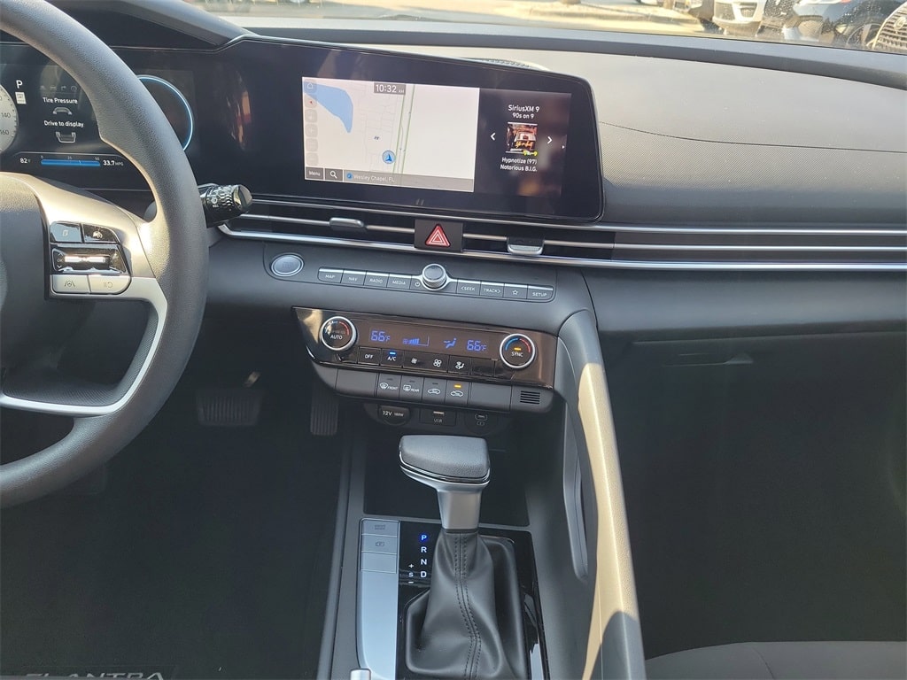 Thumbnail: 2024 Hyundai Elantra - 11