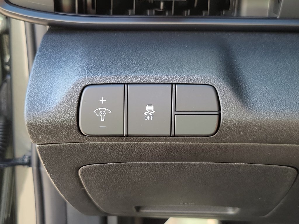 Thumbnail: 2026 Hyundai Elantra - 24