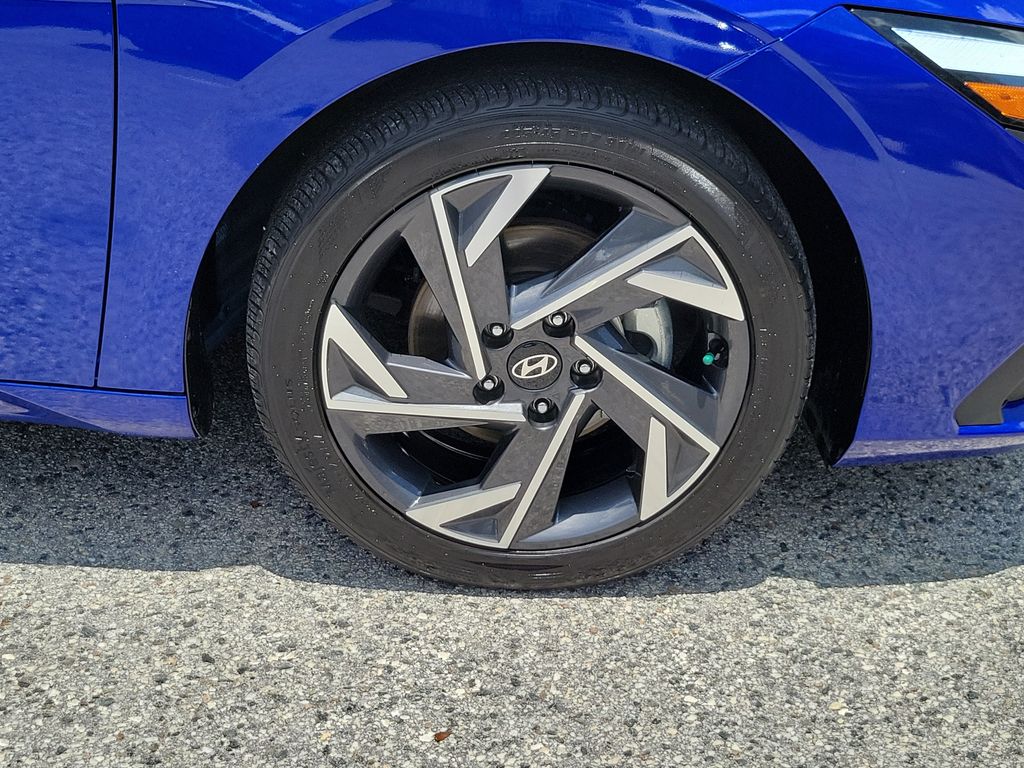 Thumbnail: 2025 Hyundai Elantra - 5