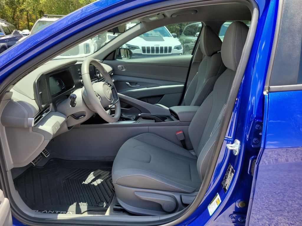 Thumbnail: 2025 Hyundai Elantra - 7