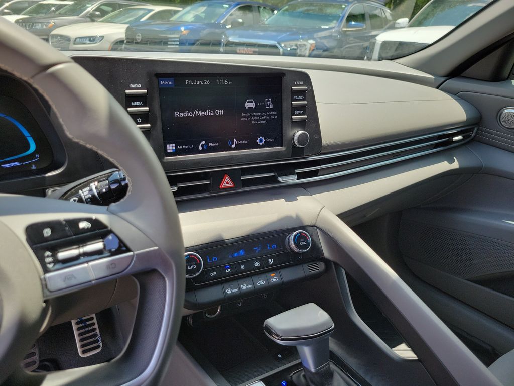 Thumbnail: 2025 Hyundai Elantra - 29