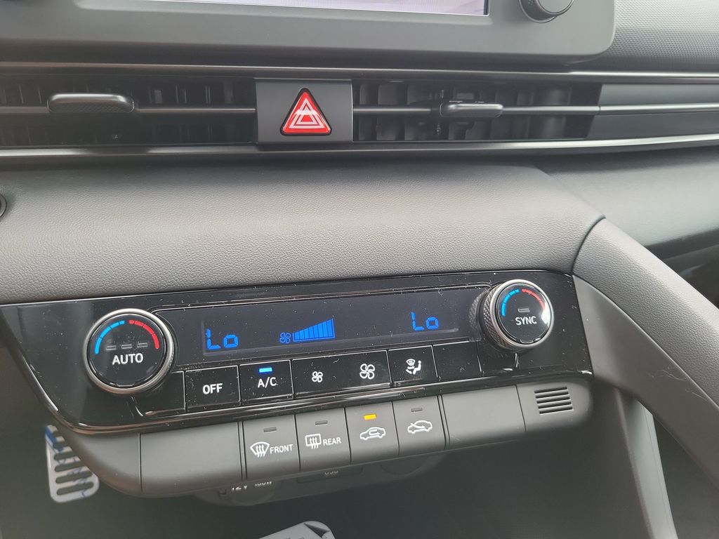 Thumbnail: 2026 Hyundai Elantra - 26