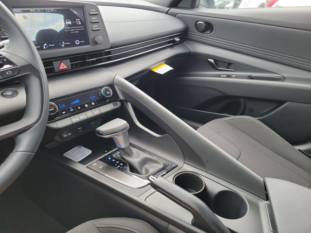 Thumbnail: 2026 Hyundai Elantra - 31