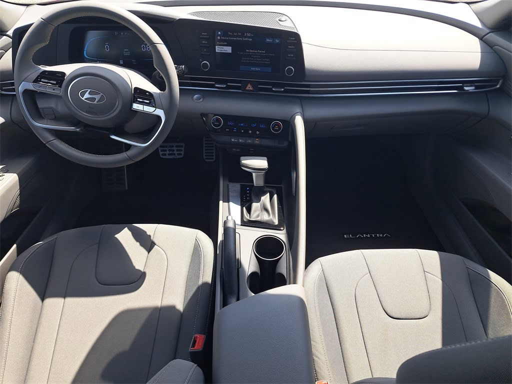 Thumbnail: 2025 Hyundai Elantra - 2