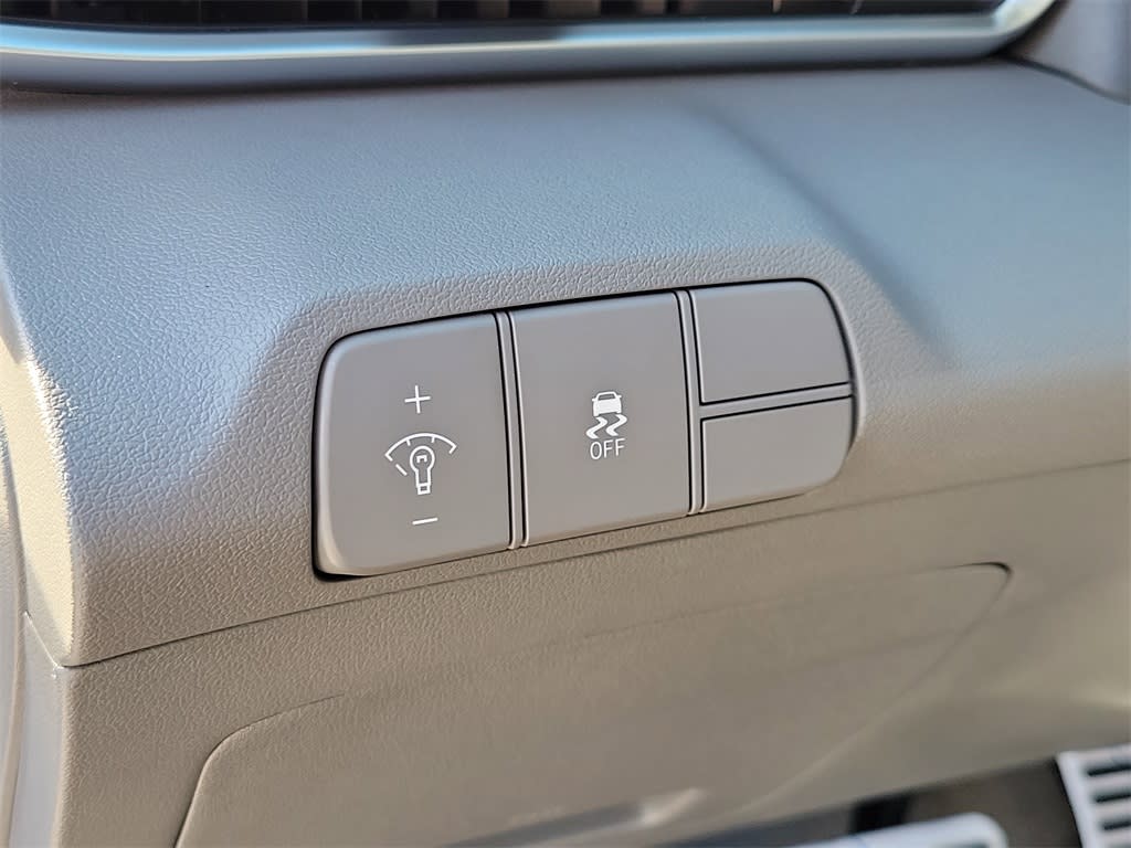 Thumbnail: 2025 Hyundai Elantra - 23