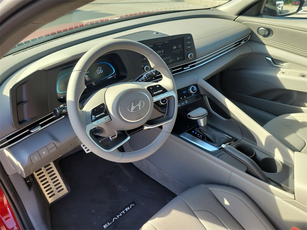 Thumbnail: 2025 Hyundai Elantra - 10