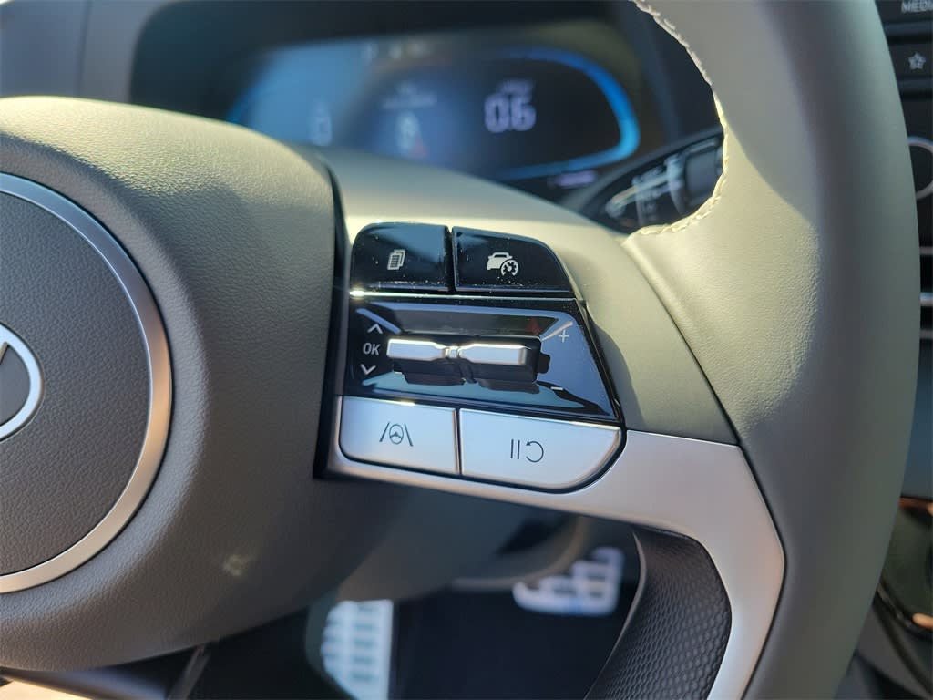 Thumbnail: 2025 Hyundai Elantra - 25