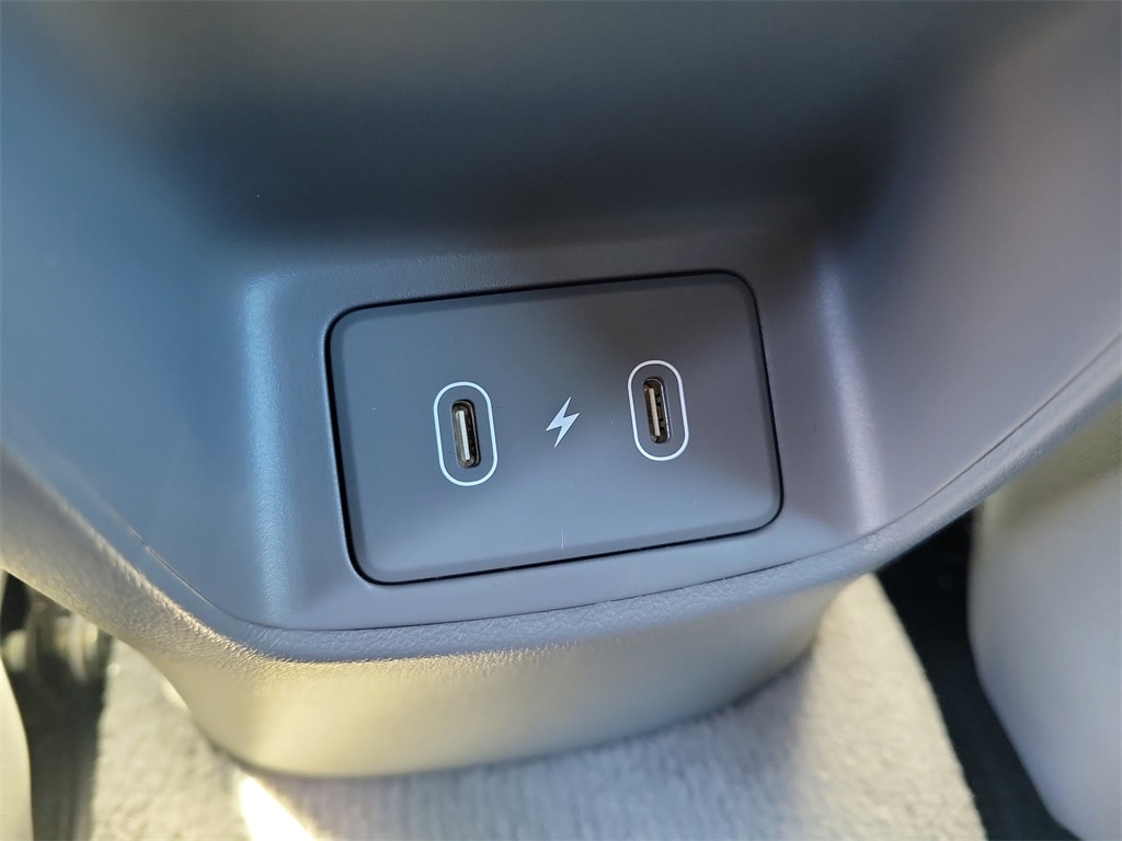 Thumbnail: 2025 Hyundai Elantra - 19