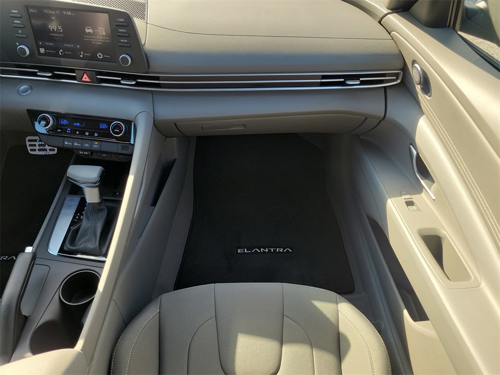 Thumbnail: 2025 Hyundai Elantra - 20