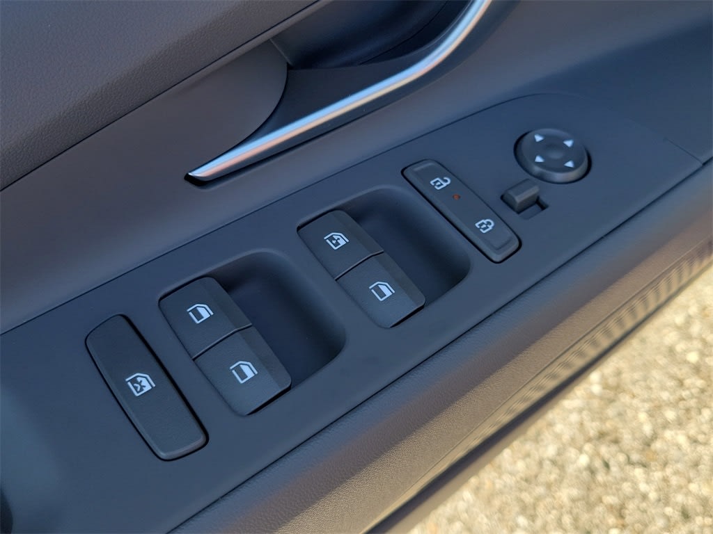 Thumbnail: 2025 Hyundai Elantra - 22