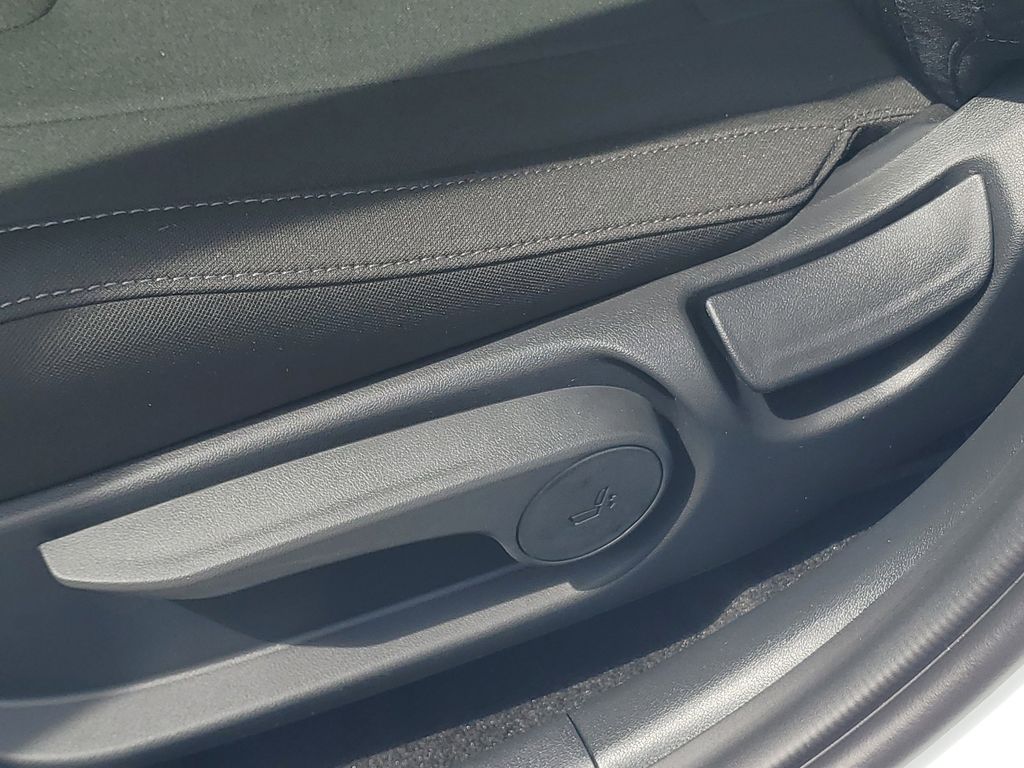 Thumbnail: 2026 Hyundai Elantra - 21