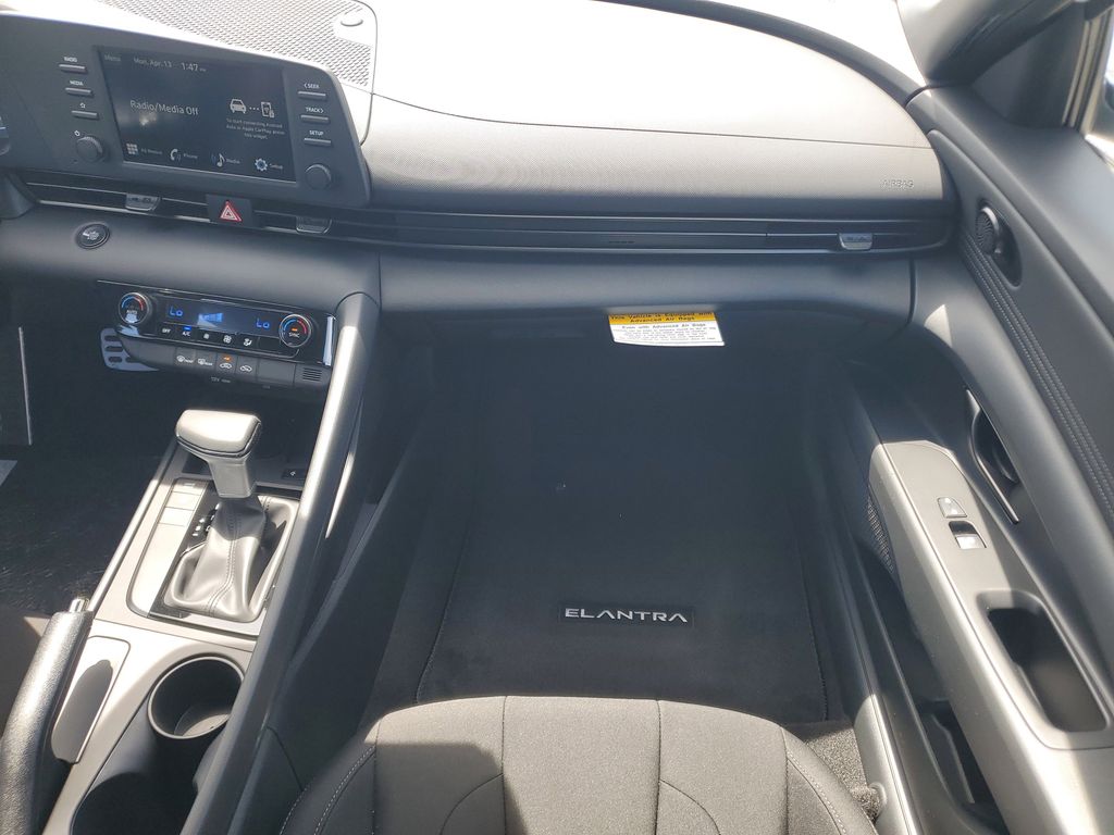 Thumbnail: 2026 Hyundai Elantra - 6