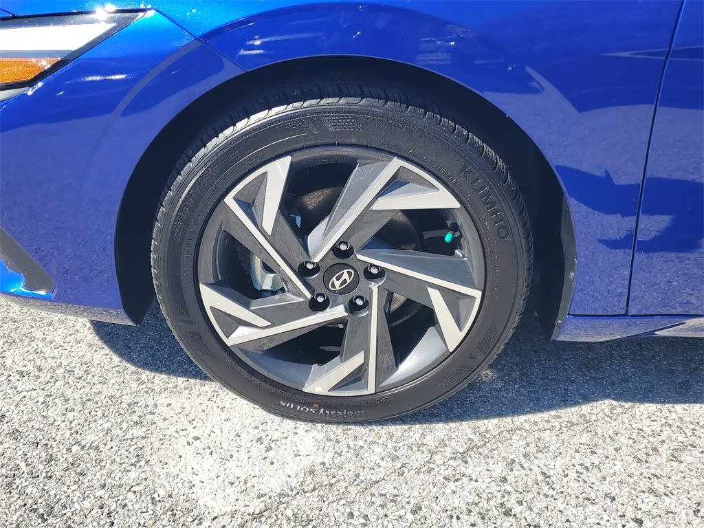 Thumbnail: 2025 Hyundai Elantra - 5