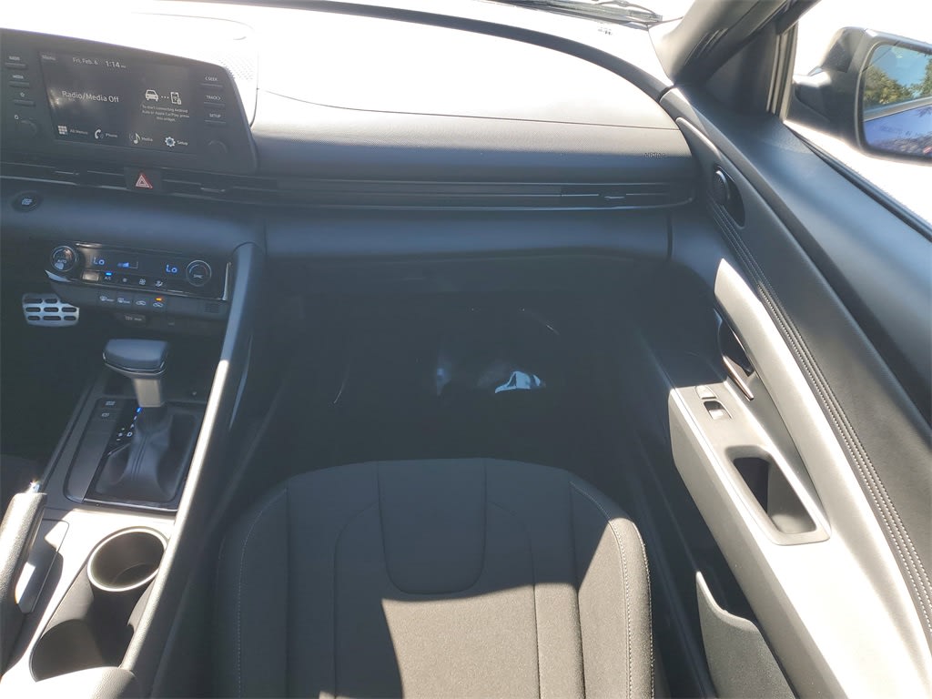 Thumbnail: 2025 Hyundai Elantra - 19