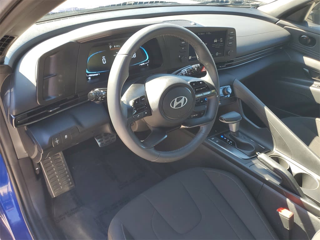 Thumbnail: 2025 Hyundai Elantra - 8