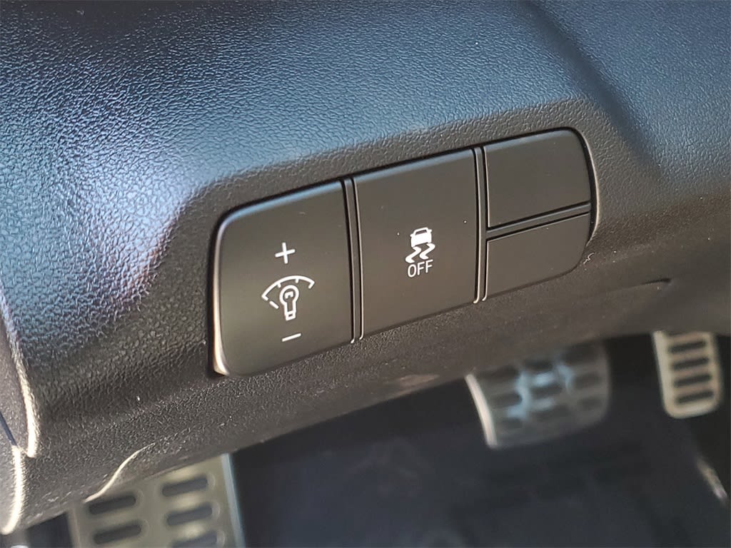 Thumbnail: 2025 Hyundai Elantra - 23