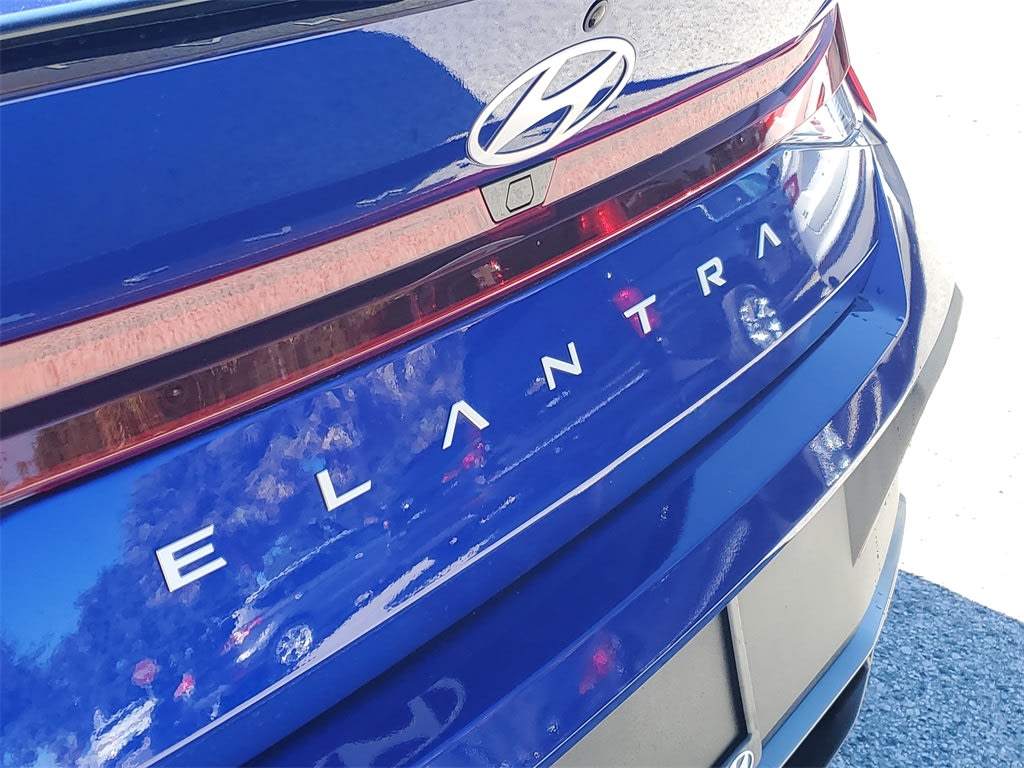 Thumbnail: 2025 Hyundai Elantra - 15