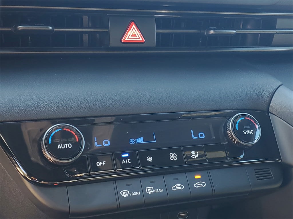 Thumbnail: 2025 Hyundai Elantra - 28