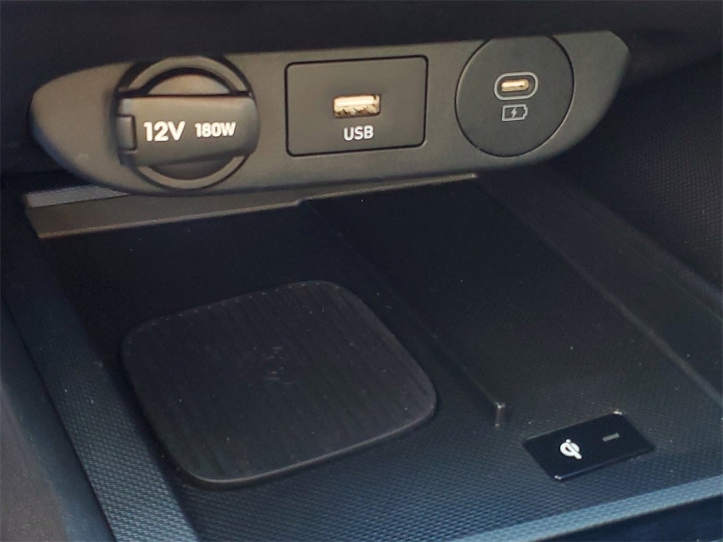 Thumbnail: 2025 Hyundai Elantra - 29