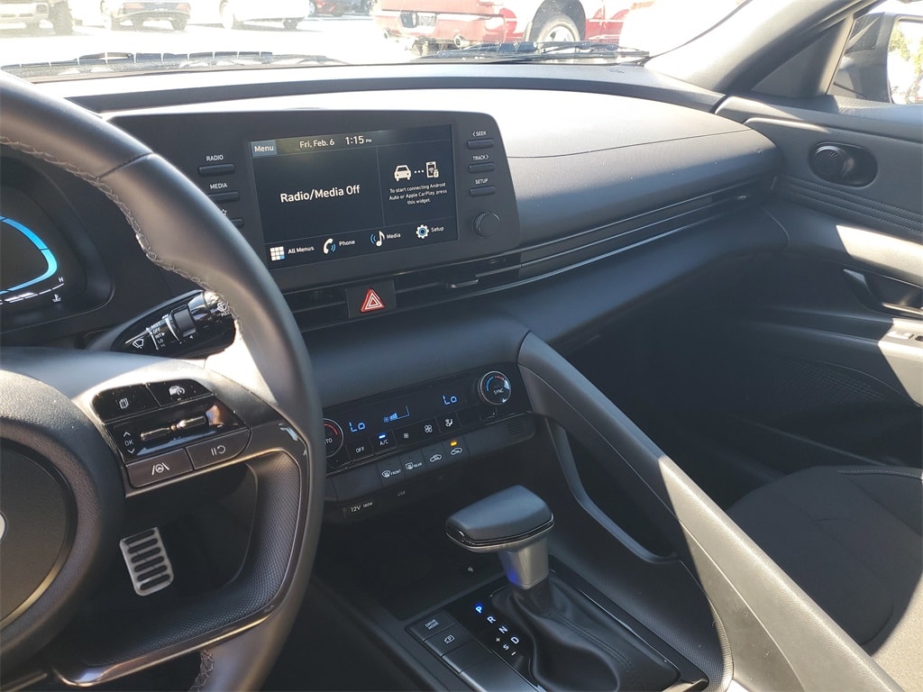 Thumbnail: 2025 Hyundai Elantra - 30