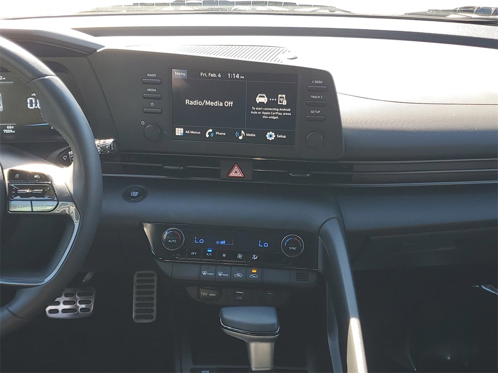 Thumbnail: 2025 Hyundai Elantra - 10