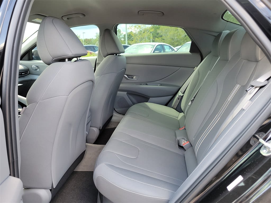 Thumbnail: 2025 Hyundai Elantra - 11