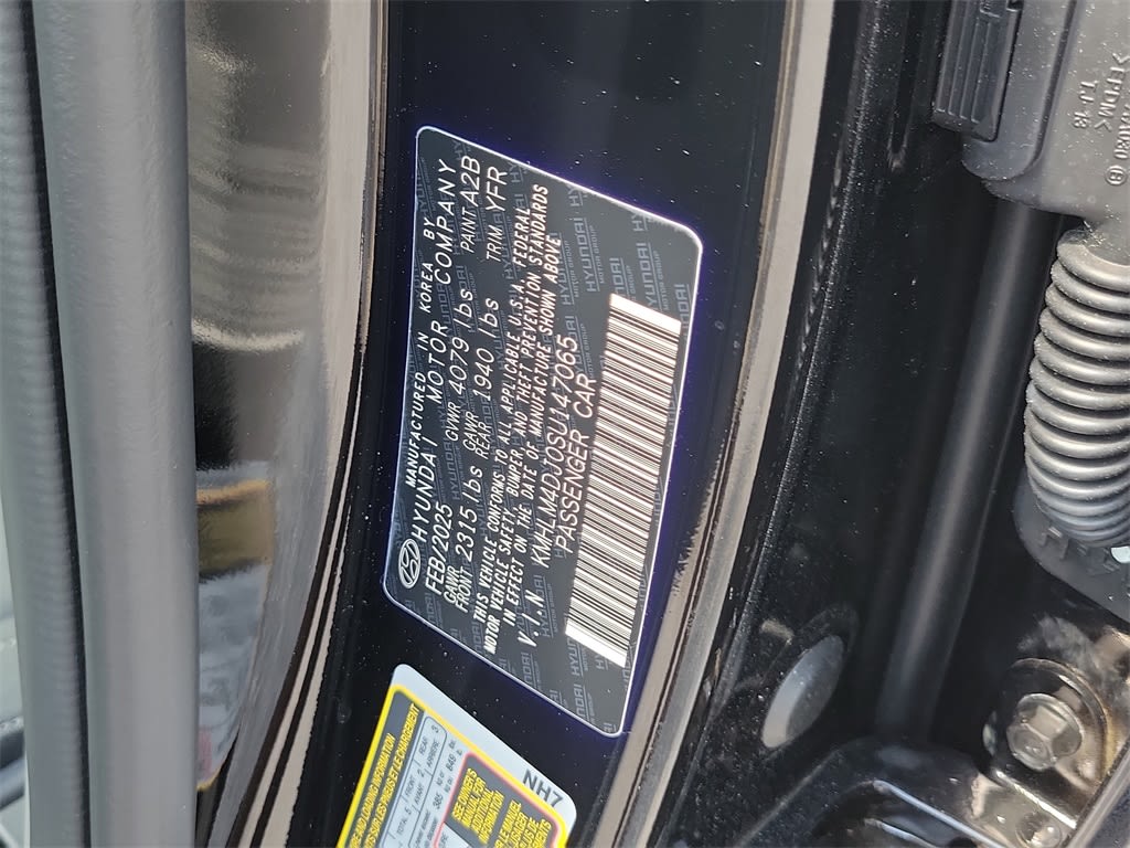 Thumbnail: 2025 Hyundai Elantra - 16