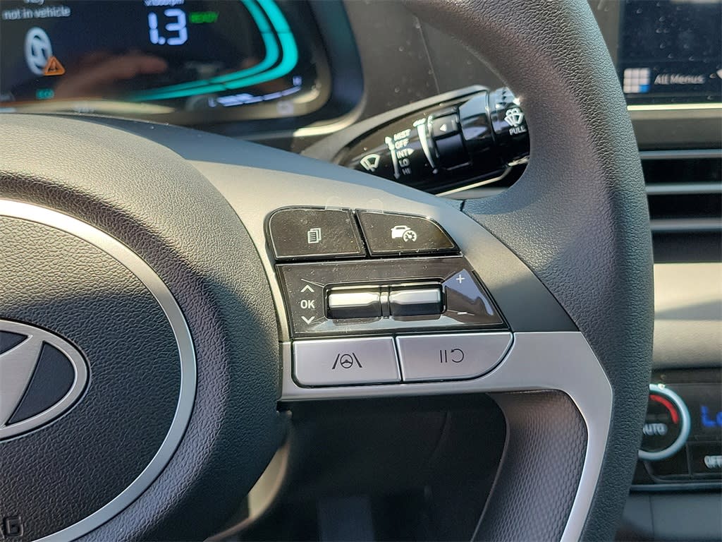 Thumbnail: 2025 Hyundai Elantra - 27