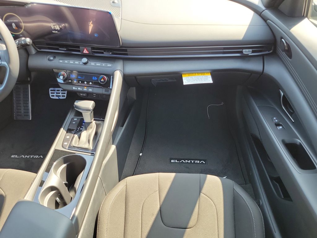 Thumbnail: 2025 Hyundai Elantra - 7