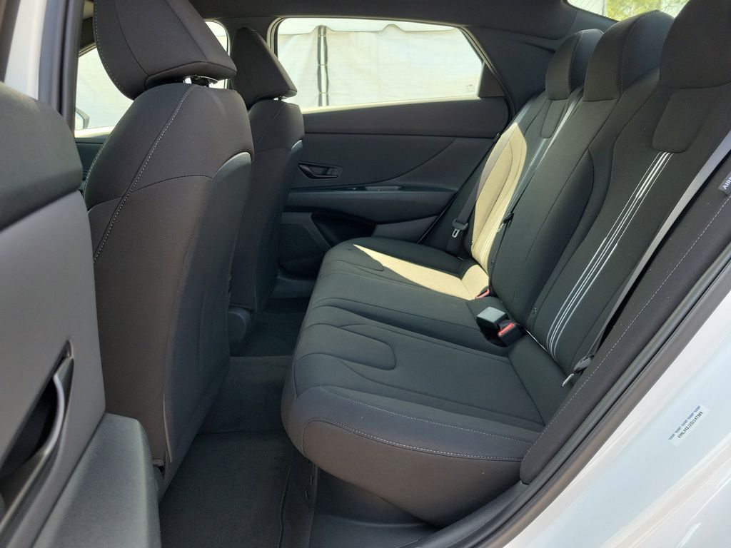 Thumbnail: 2025 Hyundai Elantra - 9