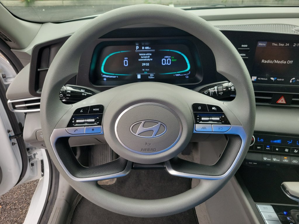 Thumbnail: 2025 Hyundai Elantra - 12