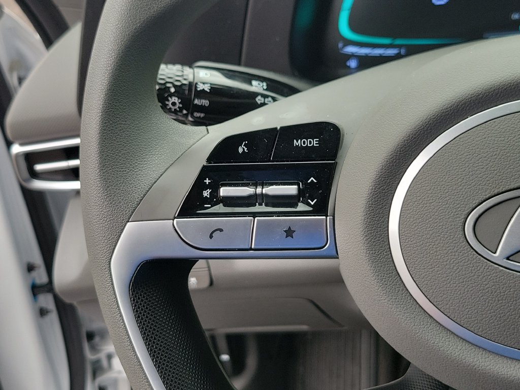 Thumbnail: 2025 Hyundai Elantra - 30