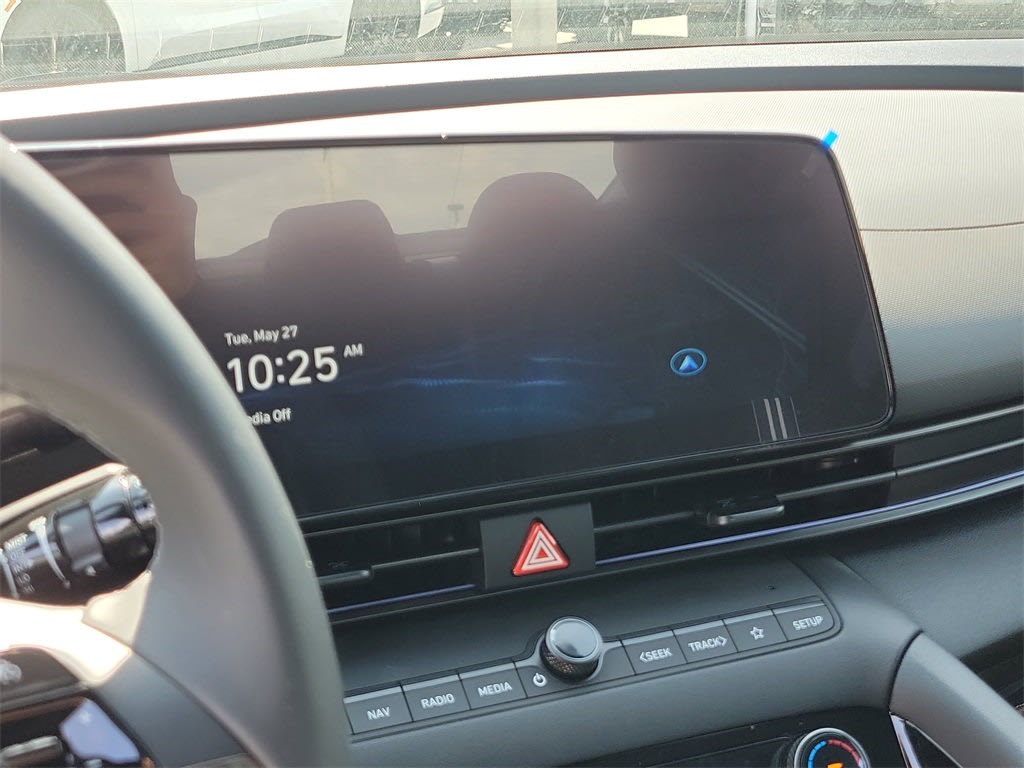 Thumbnail: 2025 Hyundai Elantra - 10