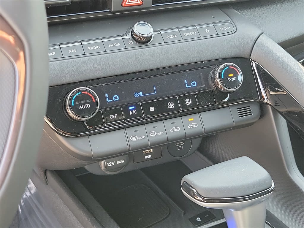 Thumbnail: 2025 Hyundai Elantra - 26