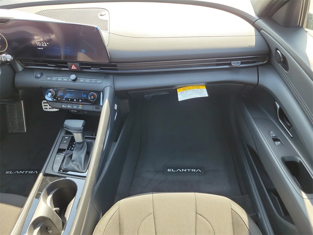 Thumbnail: 2025 Hyundai Elantra - 5