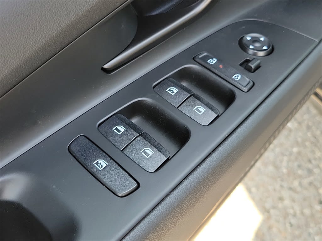 Thumbnail: 2025 Hyundai Elantra - 20