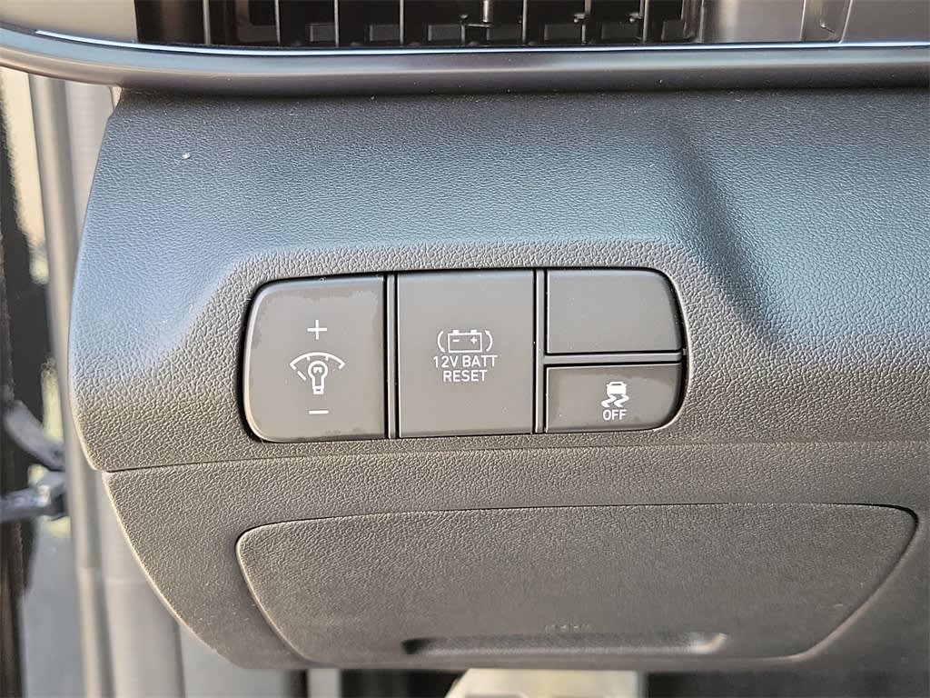 Thumbnail: 2025 Hyundai Elantra - 22