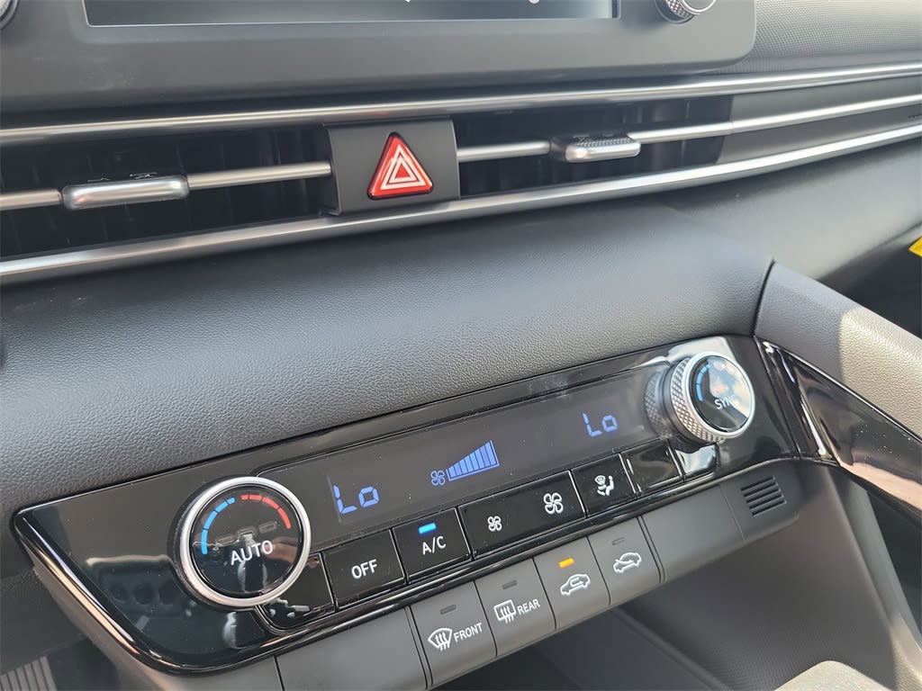 Thumbnail: 2025 Hyundai Elantra - 29