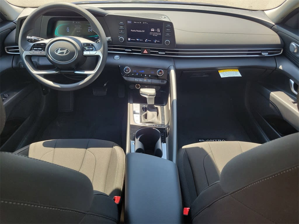 Thumbnail: 2025 Hyundai Elantra - 2