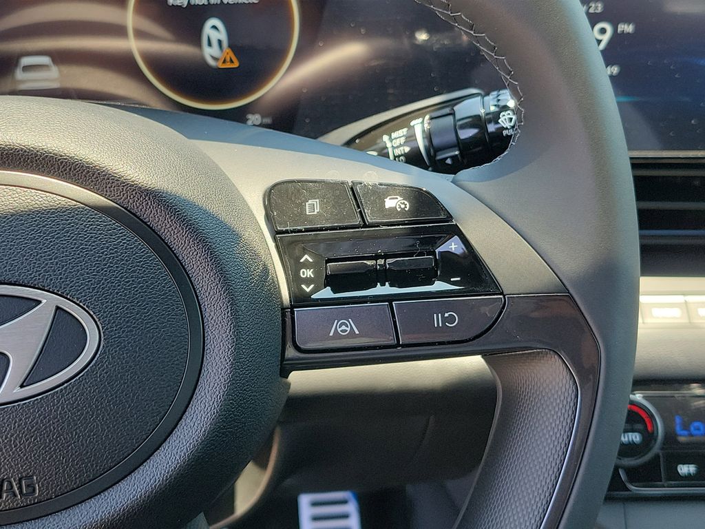 Thumbnail: 2025 Hyundai Elantra - 23