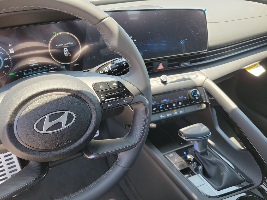 Thumbnail: 2025 Hyundai Elantra - 29