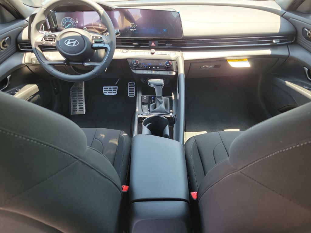 Thumbnail: 2025 Hyundai Elantra - 2