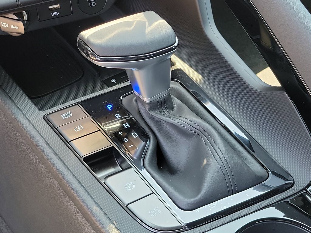 Thumbnail: 2025 Hyundai Elantra - 11