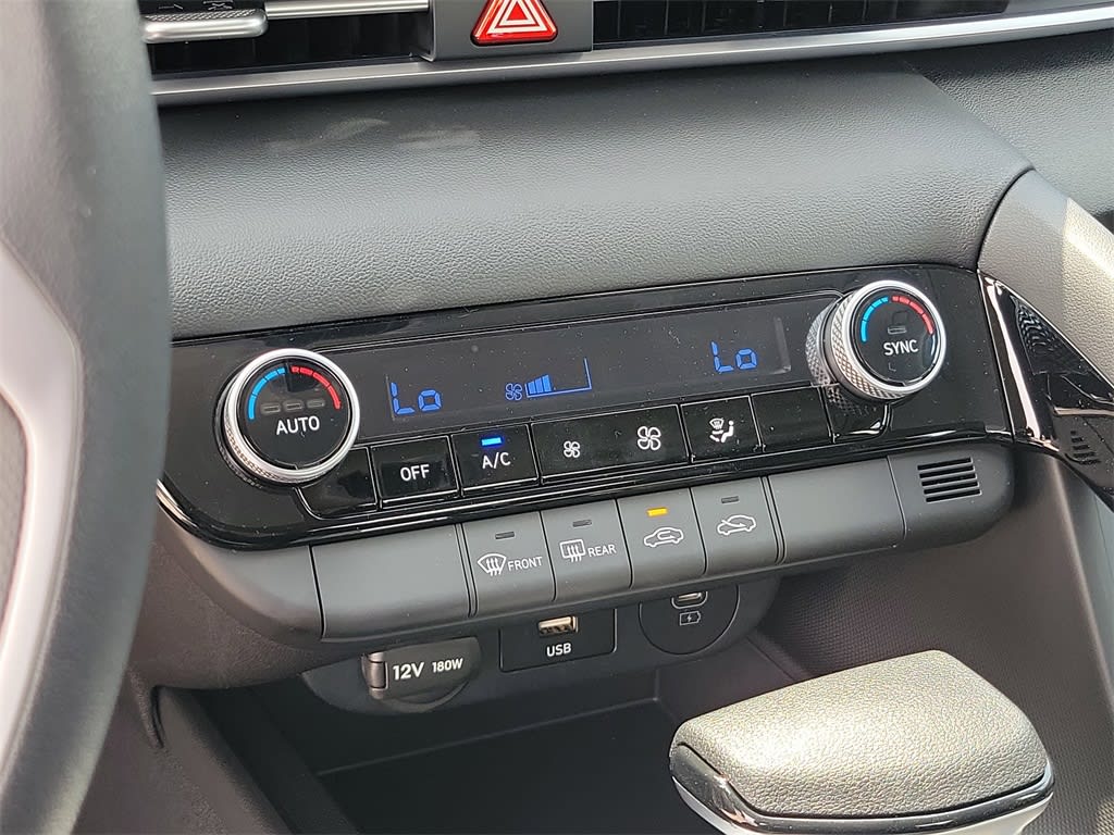 Thumbnail: 2025 Hyundai Elantra - 27