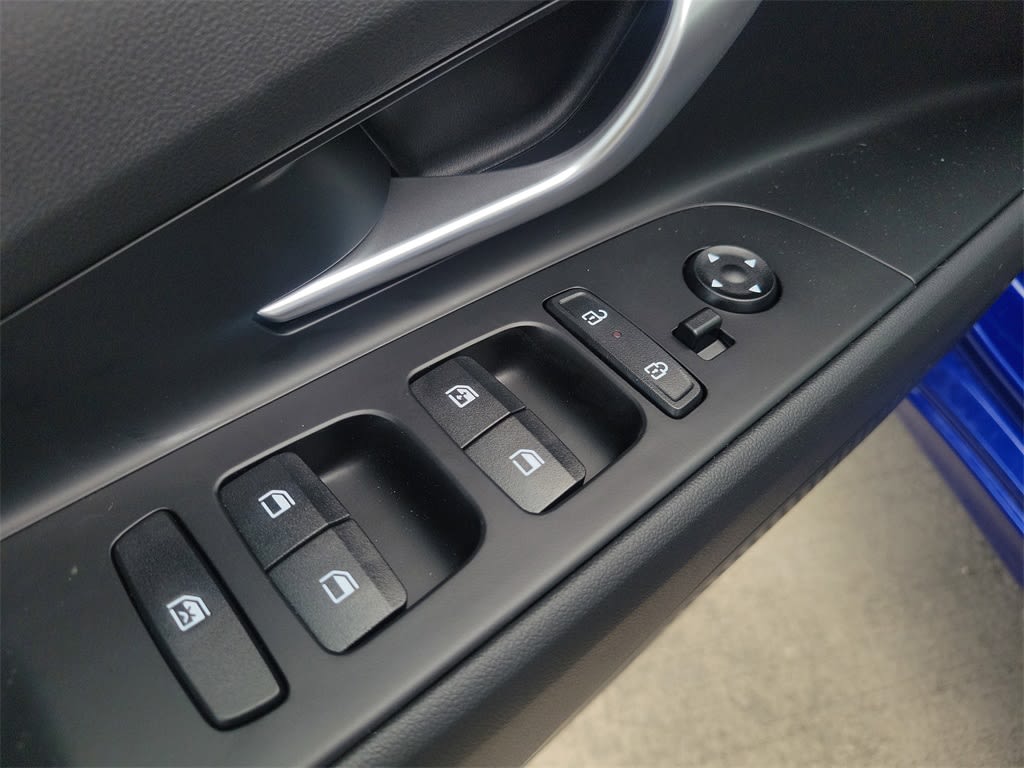 Thumbnail: 2025 Hyundai Elantra - 21