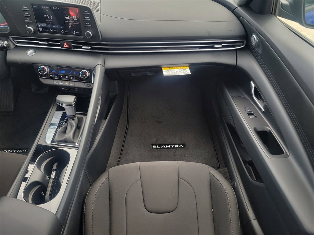 Thumbnail: 2025 Hyundai Elantra - 7