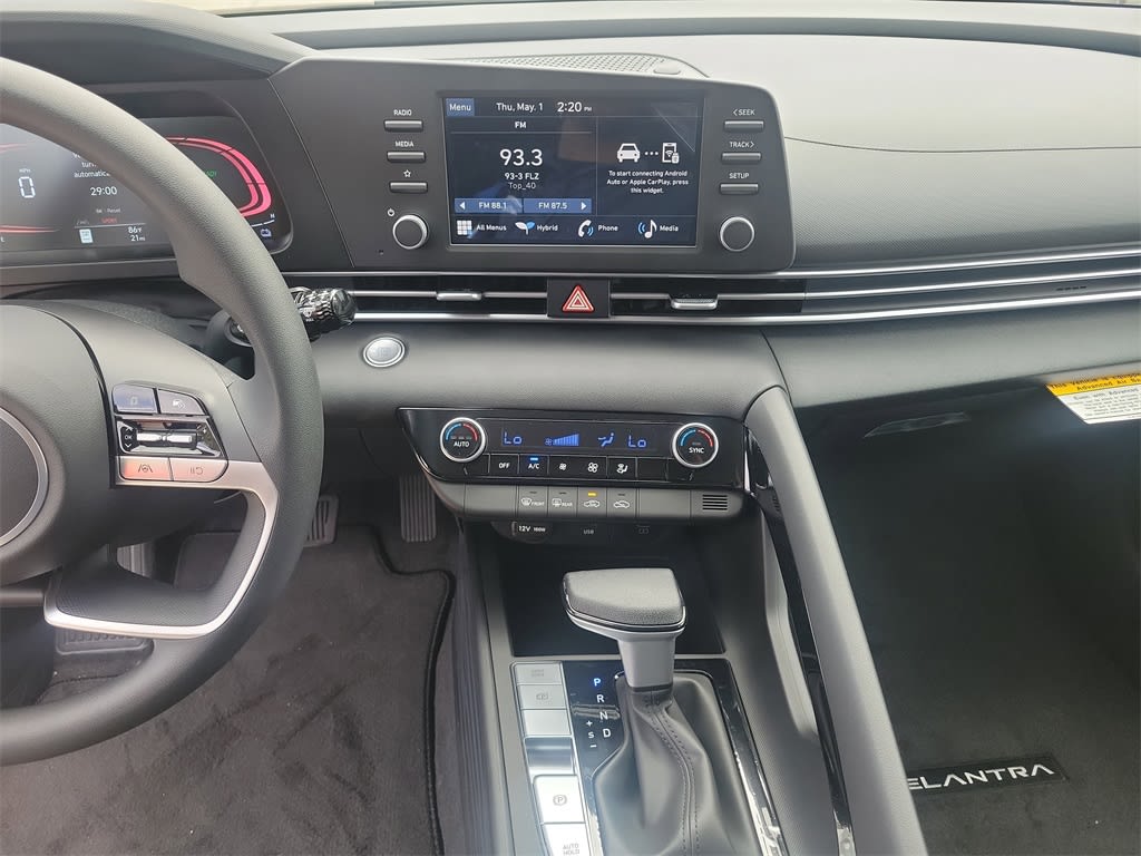 Thumbnail: 2025 Hyundai Elantra - 9