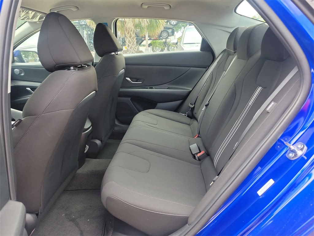 Thumbnail: 2025 Hyundai Elantra - 8